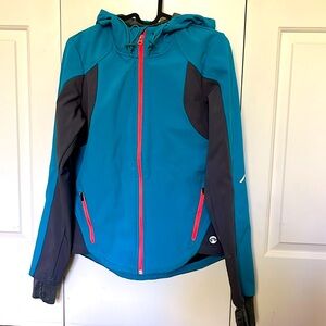 MONDETTA fall workout jacket!